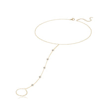 Load image into Gallery viewer, Five Bezel Diamond Hand Chain