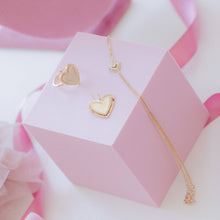 Load image into Gallery viewer, Large Fluted Pave Outline Heart Charm