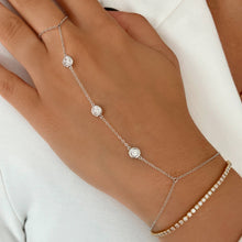 Load image into Gallery viewer, Three Bezel Diamond Hand Chain