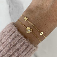 Load image into Gallery viewer, Striped Heart Center Diamond Bracelet