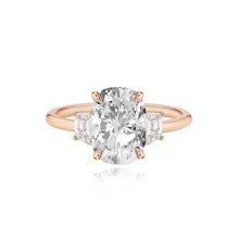 Load image into Gallery viewer, Diamond Trapezoid Side Stones Gold Band Engagement Ring