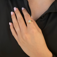 Load image into Gallery viewer, Bezel Lab Diamond Curved Ring