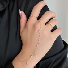 Load image into Gallery viewer, Seven Dangling Diamond Bezel Hand Chain