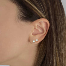 Load image into Gallery viewer, Small Solitaire Diamond Stud