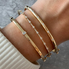 Load image into Gallery viewer, Bezel Solitaire Thin Diamond Bangle