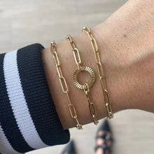 Load image into Gallery viewer, Gold Fluted Clasp Paperclip Necklace