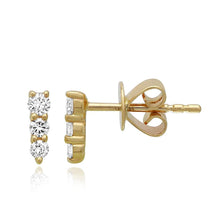 Load image into Gallery viewer, Three Graduated Diamonds Bar Stud