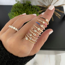 Load image into Gallery viewer, Solitaire Diamond Eternity Ring