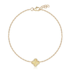 Lucky fluted pavé outline clover bracelet in 14k gold, meaningful personalized jewelry, luxury fine jewelry style.