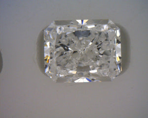 0.90 Carat D-SI1 Radiant Cut Diamond