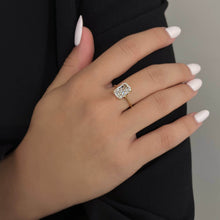 Load image into Gallery viewer, Gold Band Engagement Ring