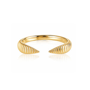 Fluted Claw Ring