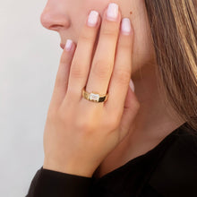 Load image into Gallery viewer, Flat Gold Solitaire Lab Diamond Ring
