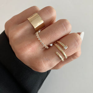 Shared Prong Round Diamond Ring