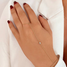 Load image into Gallery viewer, Bezel Diamond Hand Chain

