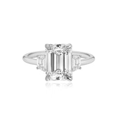 Diamond Trapezoid Side Stones Engagement Ring