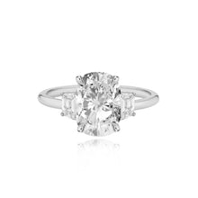 Load image into Gallery viewer, Large Diamond Gold Trapezoid Side Stones Engagement Ring

