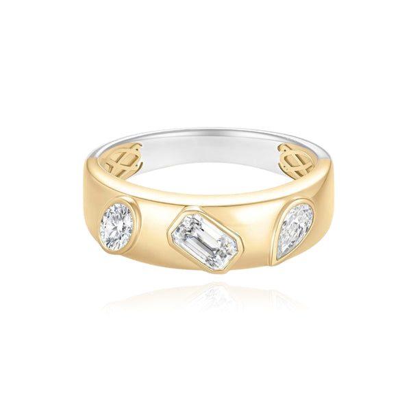 Three Lab diamonds Gold Ring
