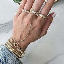 Load image into Gallery viewer, Three Bezel Diamond Hand Chain
