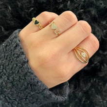 Load image into Gallery viewer, Fluted Outline Stone Heart Cuban Ring
