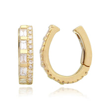 Load image into Gallery viewer, Baguette and Round Diamonds Cuff
