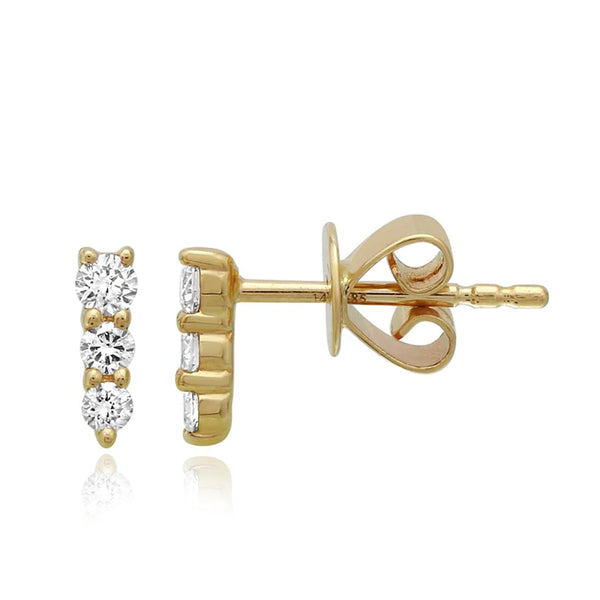 Three Graduated Diamonds Bar Stud