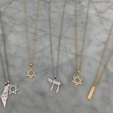 Load image into Gallery viewer, Large Engravable Gold Plate Charm
