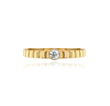 Load image into Gallery viewer, Golden Striped Solitaire Diamond Ring

